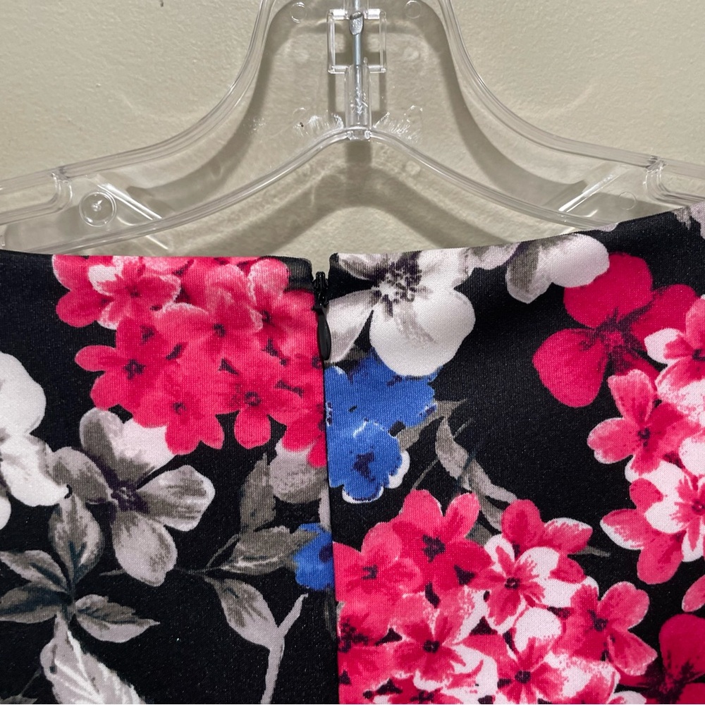 Nine West Floral Bell Sleeve Sheath Dress Black Multi Women’s Size 6 NWT - Picture 9 of 10